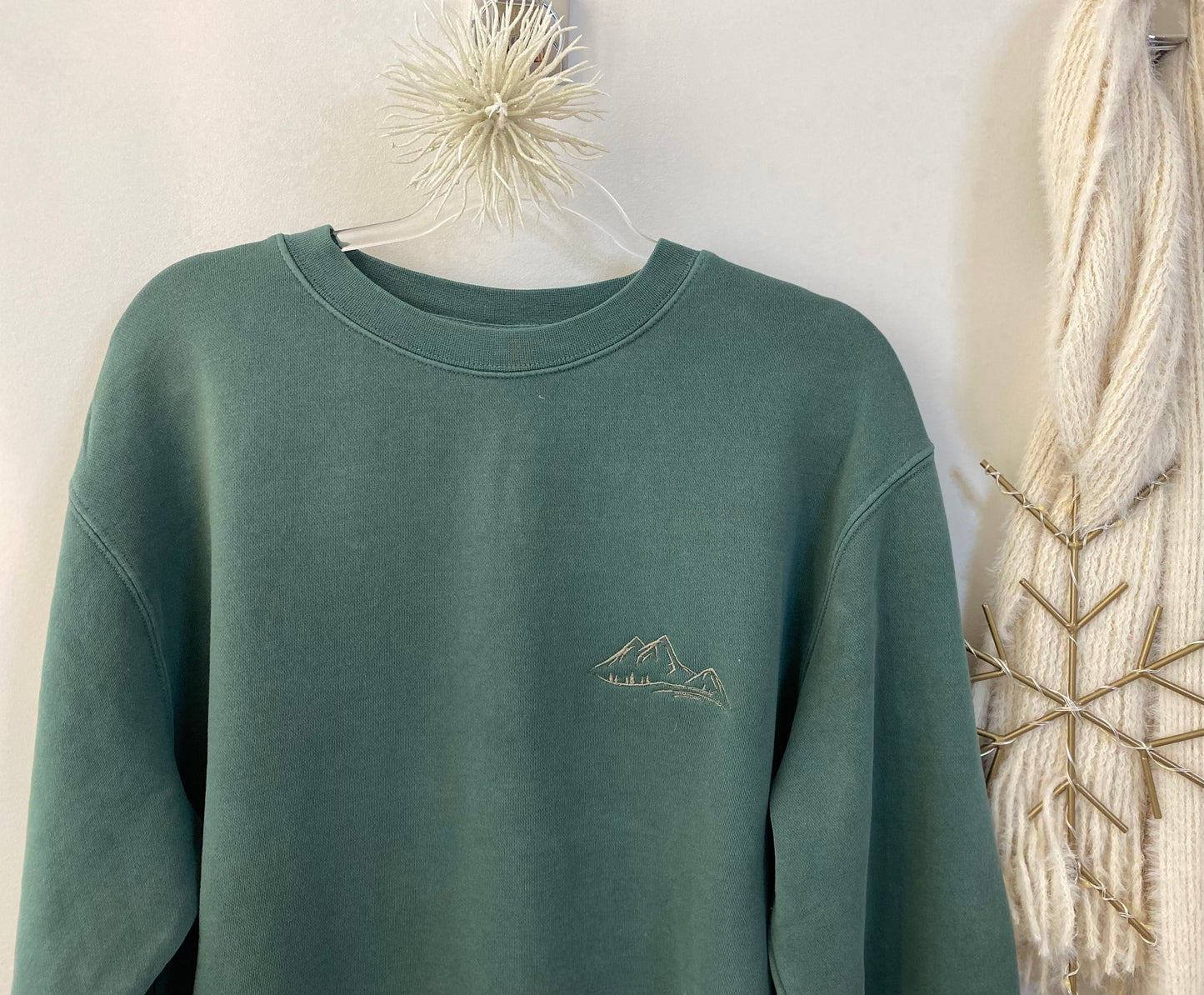 Mountain View Forest Green Sweatshirt